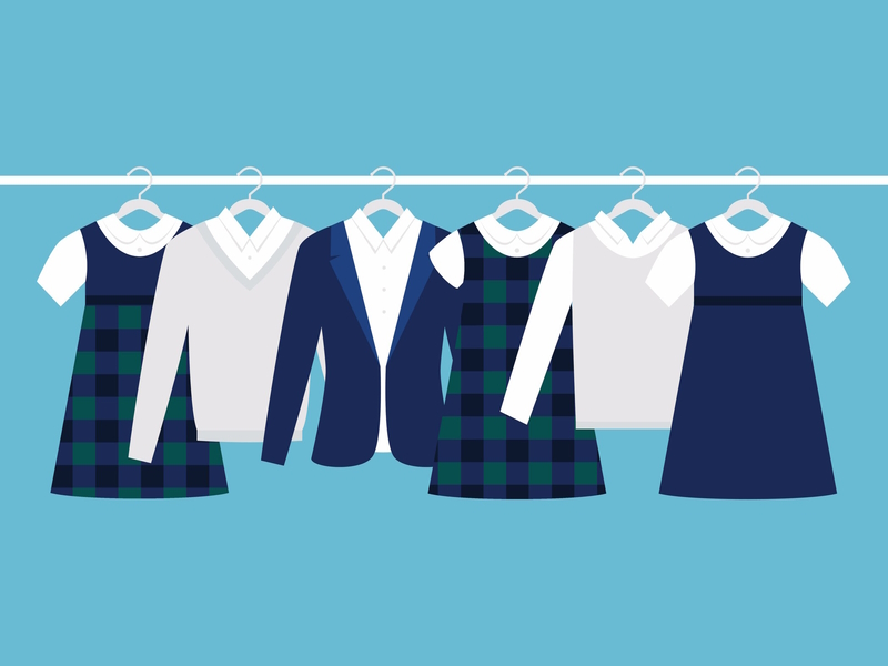 Частичной компенсации фактических расходов на приобретение одежды учащихся и школьно-письменных принадлежностей.